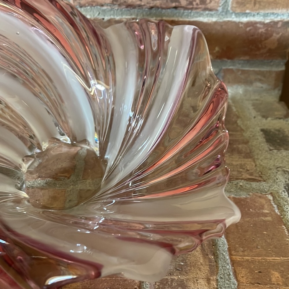Frosted Glass & Pink Large Swirl Centerpiece Bowl - Picture 3 of 6